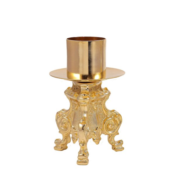 Oltárkereszt gyertyatartókkal