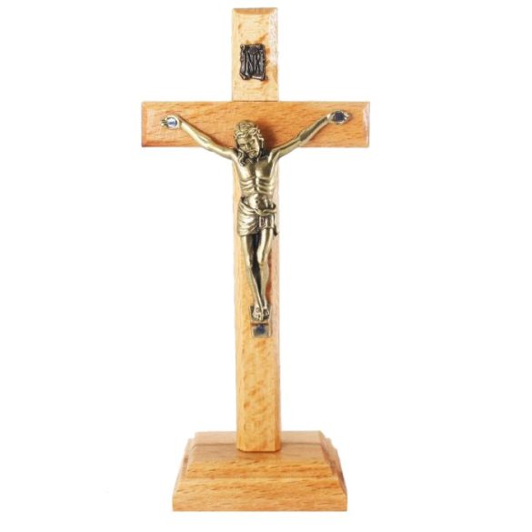 Drveni križ s korpusom na stalku 20 cm